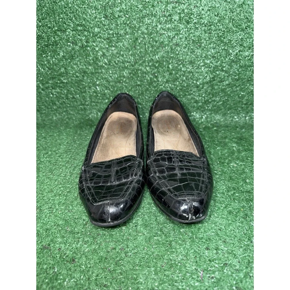 Clarks Everyday Loafers Womens Size 7 M Black Croc Patent Leather Casual Comfort